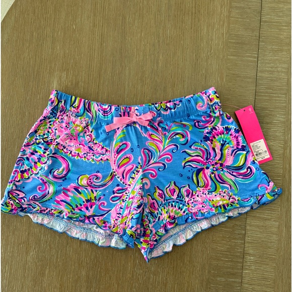 Lilly Pulitzer Pants - NWT Lilly Pulitzer Ruffle PJ Knit Short Sz S
